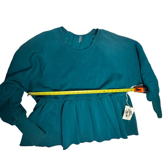 Last Chance NEW Free People Movement Care Charm Sweatshirt teal small - Picture 12 of 16